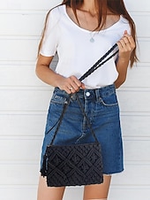 olcso Keresztpántos táskák-női kézzel szőtt boho crossbody táska – vintage makramé válltáska bojttal tengerparti nyaraláshoz és hétköznapi ruhákhoz szín fekete fehér rózsaszín