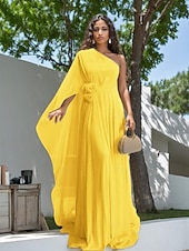 abordables Robes pour invitées de mariage-Robes de mariée Sirène  Trompette Une épaule Sans manches Longueur de sol en mousseline de soie Robes de mariée avec fleurs