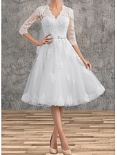 economico Abiti da sposa-Mini Abiti Bianchi per Fidanzamento Abiti da Sposa A-Line Scollo a V Manica 3/4 Lunga Fino al Ginocchio in Raso con Fascia  Applicazioni