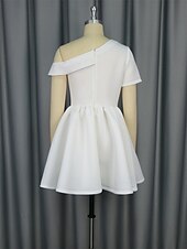 preiswerte Kleine weiße Kleider-Hochzeitskleider A-Linie Ein-Schulter Kurzarm kurz  mini Satin Brautkleider mit einfarbig