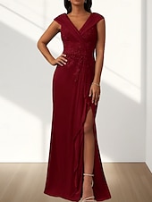 baratos Comprimento do chão-Vestido Mãe da Noiva Sereia  Trompete Convidada de Casamento Elegante Decote em V Comprimento de Chão Chiffon Sem Mangas com Rendas e Apliques Fenda Frontal