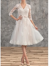 economico Abiti da sposa-Mini Abiti Bianchi per Fidanzamento Abiti da Sposa A-Line Scollo a V Manica 3/4 Lunga Fino al Ginocchio in Raso con Fascia  Applicazioni