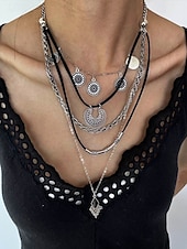 abordables Collier pour femme-Collier bohème en argent superposé avec chaînes noires et argentées, pendentifs circulaires et géométriques, parfait pour les tenues décontractées et de soirée, idéal pour les accessoires d&#039;été et de festival