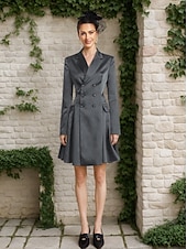 abordables Longitud del té-Vestido de la Madre de la Novia A-Line Vestido Tuxedo Vestido de Invitada de Boda Elegante Simple Lujoso Blazer Cuello con Solapas Largo hasta la Rodilla Satén Manga Larga con Pliegues y Bolsillos