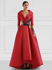 preiswerte SCHWARZ-Schwarzes A-Linie Abendkleid Vintage Gesticktes Elegantes Kleid Smokingkleid Formal Bodenlang Langarm V-Ausschnitt Tasche Satin mit Perlenapplikationen