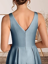 abordables Robes de cocktail-Robe cocktail A-Line élégante robe de retour à la maison cocktail party longueur thé sans manches col rond satin avec plis