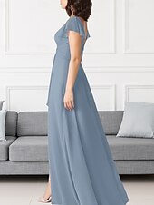 economico Abiti da damigella-Abito da damigella a trapezio, scollo a V, maniche lunghe, elegante, strascico a ruota in chiffon con pieghe e volant 2025