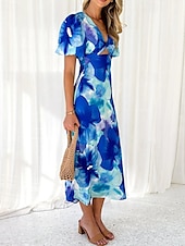 abordables Robes Floraux Imprimés-Femmes Robe Midi Robe Fleurie Robe bohème Robe Imprimée Mode Moderne Vacances Fête Sortir Coupe régulière Fleur Manche Courte Col en V Bleu Vert Été