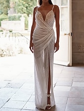 economico Abiti da sposa-Abito da sposa con perline formale glitter  scintillio abiti da matrimonio sirena  tromba scollatura a V senza maniche lunghezza al pavimento in pizzo abiti da sposa con dettagli arruffati