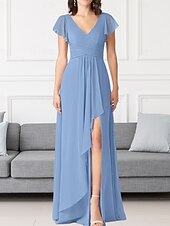 economico Abiti da damigella-Abito da damigella a trapezio, scollo a V, maniche lunghe, elegante, strascico a ruota in chiffon con pieghe e volant 2025