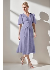 baratos Comprimento do chão-Vestido de mãe da noiva em linha A com bolinhas queimadas azul-celeste, elegante e simples, para convidada de casamento, decote em V, comprimento até o chão, renda de chiffon, manga curta com franzido