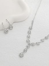 abordables Parures de Bijoux-Ensembles de bijoux de mariée 1 ensemble boucles d&#039;oreilles en alliage de strass collier ensemble de bijoux élégant pour femmes pour mariage fiançailles de Noël