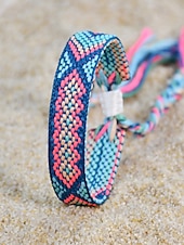 abordables Pulsera de mujer-Pulsera de la amistad trenzada con borlas hecha a mano en Nepal para mujer, pulsera de la amistad con patrón étnico colorido, estilo bohemio, adecuada para uso casual, playa y al aire libre.