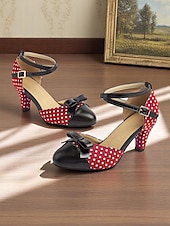 halpa 1950-luvun retrotyyli-Naisten tummansiniset pilkulliset 1950-luvun vintage-nilkkaremmillä varustetut korkokengät, joissa musta rusetti ja retrokorko, pin-up-tyyliin, teekutsuille ja erityistilaisuuksiin