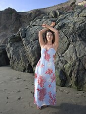 preiswerte Blumenkleider-rotes Urlaubs-Camisolekleid mit Meeresmotiv