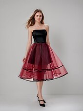 olcso Kisestélyik-Ball Gown A-vonalú Hazatérő Ruhák Elegáns Ruha Crinoline Ruha Formális Korse Ruha Esküvő Rövid  Mini Ujjatlan Pánt nélküli Átalakítható Szatén Ráncolt Bújtatóval