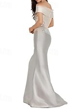 preiswerte WEISS-Meerjungfrau  Trompete Abendkleid Elegantes Kleid Formelle Hochzeit Bodenlang Ärmellos Offene Schulter Satin mit Perlen
