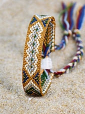 abordables Pulsera de mujer-Pulsera de la amistad trenzada con borlas hecha a mano en Nepal para mujer, pulsera de la amistad con patrón étnico colorido, estilo bohemio, adecuada para uso casual, playa y al aire libre.