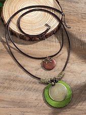 abordables Collier pour femme-Collier bohème à pendentif en bois multicouche pour femme – perles en alliage naturel faites à la main, design ethnique en spirale, bijoux légers pour tenues décontractées, fêtes d&#039;été et vacances à la plage