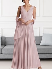 abordables Longueur du plancher-Ligne A Robe de Mère de Mariée  robe demoiselle d honneur Élégant Col en V Longueur au sol Chiffon Sans manches Echarpe incluse avec Perlage Fronces 2025
