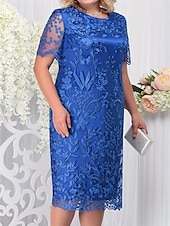 baratos Comprimento do chá-Vestido Plus Size Mãe da Noiva Vestido Curves Elegante Decote Cano Comprimento do Chá Renda Manga Curta com Cor Sólida