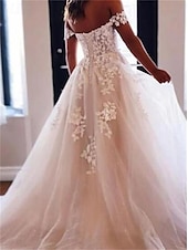 preiswerte Luxuriöse Hochzeitskleider-Strandhochzeit Verlobung formelle Hochzeitskleider Ballkleid schulterfrei kurze Ärmel Kapellenzug Spitze Brautkleider mit Knöpfen Applikationen
