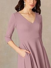 economico Lunghezza del tè-Abito A-Line madre della sposa ospite matrimonio elegante minimalista scollatura a V lunghezza tè in raso italiano manica a tre quarti con drappeggio