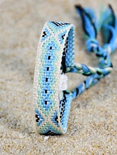 abordables Pulsera de mujer-Pulsera de la amistad trenzada con borlas hecha a mano en Nepal para mujer, pulsera de la amistad con patrón étnico colorido, estilo bohemio, adecuada para uso casual, playa y al aire libre.