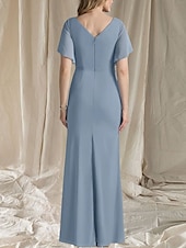 abordables Longueur du plancher-Ligne A Robe de Mère de Mariée  robe demoiselle d honneur Élégant Doux Col en V Longueur au sol Chiffon Manche Courte avec Fronces Drapé latéral 2025