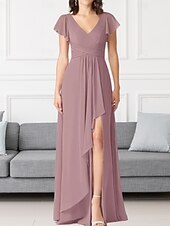 economico Abiti da damigella-Abito da damigella a trapezio, scollo a V, maniche lunghe, elegante, strascico a ruota in chiffon con pieghe e volant 2025