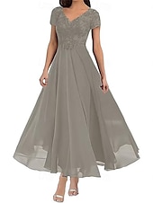 preiswerte Bodenlänge-A-Linie Brautmutterkleid Elegant V Ausschnitt Bodenlang Polyester Kurzarm mit Einfarbig 2025