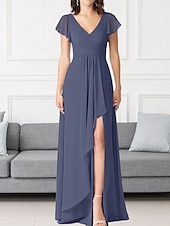 economico Abiti da damigella-Abito da damigella a trapezio, scollo a V, maniche lunghe, elegante, strascico a ruota in chiffon con pieghe e volant 2025