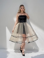 olcso Kisestélyik-Ball Gown A-vonalú Hazatérő Ruhák Elegáns Ruha Crinoline Ruha Formális Korse Ruha Esküvő Rövid  Mini Ujjatlan Pánt nélküli Átalakítható Szatén Ráncolt Bújtatóval