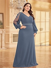 preiswerte BLAU-A-Linien Plus Size Kleider Elegantes Kurvenkleid Formelles Hochzeitsbodenlänges Langärmel V-Ausschnitt Chiffon mit Perlen 2025