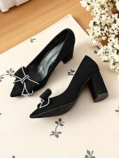 olcso Block Heels-női fekete velúr blokk sarkú, hegyes orrú, strasszos masnival díszített, elegáns és kényelmes alkalmi randevúkra és mindennapi viseletre.