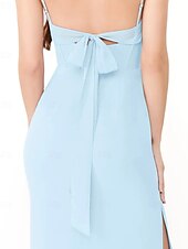baratos Vestidos para Madrinhas-Vestido de dama de honra em corte A, decote em V / alças finas, sem mangas, elegante, longo, charmeuse com fenda frontal / franzido 2025