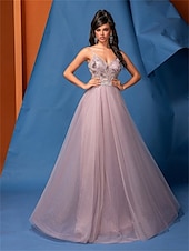 baratos Rosa-Linha A vestidos de quinceanera Elegante Vestido Formal Casamento Longo Sem Manga Com Alças Finas Tule Sem parte Traseira com Pregas 2025