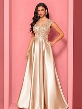 abordables Champagne-Robe A-Line Quinceanera Robes Élégante Robe de Mariage Formelle Longueur Maxi Sans Manches Col V Polyester avec Plis