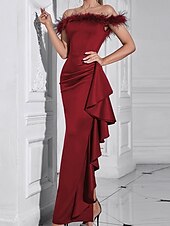 economico ROSSO-Abito da sera in raso elasticizzato a sirena/tromba, elegante, formale, da sposa, lungo fino al pavimento, senza maniche, con spalle scoperte e volant di piume, 2025