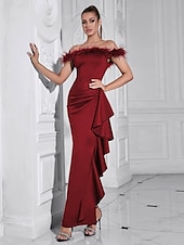 economico ROSSO-Abito da sera in raso elasticizzato a sirena/tromba, elegante, formale, da sposa, lungo fino al pavimento, senza maniche, con spalle scoperte e volant di piume, 2025