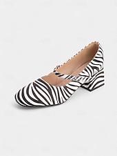 billige 1950-tallet-Dame vintage lyseblå lakksko med Mary Jane-blokkhæl – retro pensko i 1950-tallsstil for tenåringer og damer, ideelle for fester, skolearrangementer og hverdagslige elegante antrekk