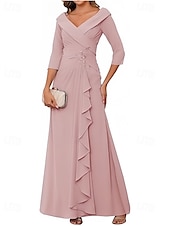 billiga Bröllopsgästklänningar-A-Linje Bröllopsgäst Klänningar Elegant Klänning Bröllopsgäst Förlovning Golvlängd 3/4 Längd Ärmar V-ringad Chiffong med Fållar Ruched Pärla