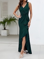 billige Gjestekjoler til bryllup-Havfrue  Trompet Bryllupsgjest Kjoler Elegant Kjole Bryllup Bryllupsgjest Gulvlengde Uten ermer V Hals Stretch Crepe med Rynkede Volanger Split