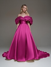 baratos Champanhe-Vestido de Festa em A-Line Gola Alta Vestido Elegante Formal para Casamento Cauda de Corte Sem Mangas Ombros à Mostra Cetim Stretch com Pregas e Ruchado