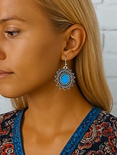 ieftine Cercel de damă-Cercei boho cu inimă turcoaz pentru femei – accente vintage din argint, design cu pietre naturale pentru femei cu spirit liber, ideali pentru festivaluri de muzică, ieșiri casual și cadouri