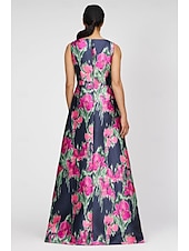 preiswerte Hosenanzüge &amp;amp; Overalls-Jumpsuits A-Linie Abendkleid Elegantes Kleid Formelle Hochzeitsgast Bodenlange Ärmellos Boot-Ausschnitt Satin mit Blumenmuster Tasche