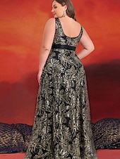 preiswerte SCHWARZ-A-Linie Plus Size Kleider Elegantes Kurvenkleid Formelles Hochzeitskleid Bodenlang Ärmellos V-Ausschnitt Spitze mit Pailletten 2025