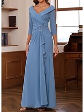 billiga Bröllopsgästklänningar-A-Linje Bröllopsgäst Klänningar Elegant Klänning Bröllopsgäst Förlovning Golvlängd 3/4 Längd Ärmar V-ringad Chiffong med Fållar Ruched Pärla