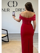 preiswerte Cocktailkleider-Rotes Etuikleid  Column Cocktailkleider Elegante Formelle Hochzeitsgast knöchellang ärmellos Off-Shoulder Satin mit Schleife(n)