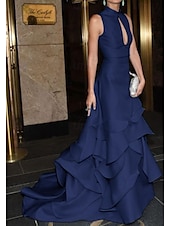 preiswerte BLAU-Blaues Meerjungfrau-/Trumpet-Galakleid Roter Teppich Kleid Formelles Kleid Hochzeitskleid Gericht Bahn Mock Neck Satin mit Rüschen Verdeckt Knöpfe